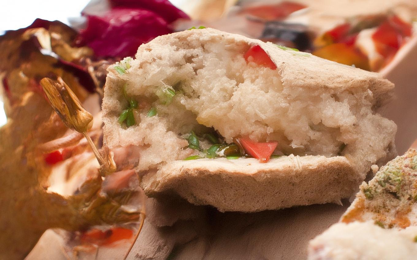 Analysis of a Classic Chinese Poem: 鹊桥仙